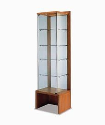 Витрина закрытая с полками 640х460х2160 мм (з.стенка - стекло) 