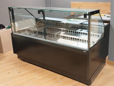Холодильная витрина DAZZL Galaxy 080 190 вентилируемая прессервы