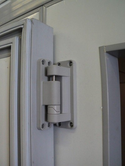 Петля для двери холодильной камеры Ариада