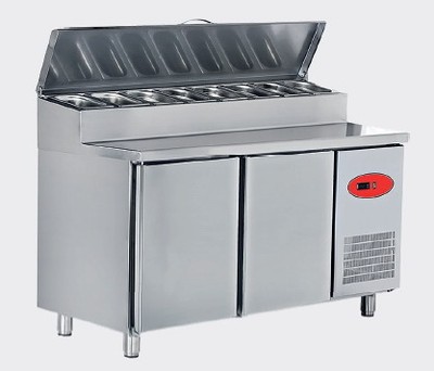 Холодильный стол для пиццы и салатов Fornazza (3 двери, 8хGN1/4-100)