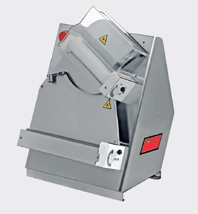 Тестораскатывающая машина c наклонным роликом Fornazza (валики 300 мм)